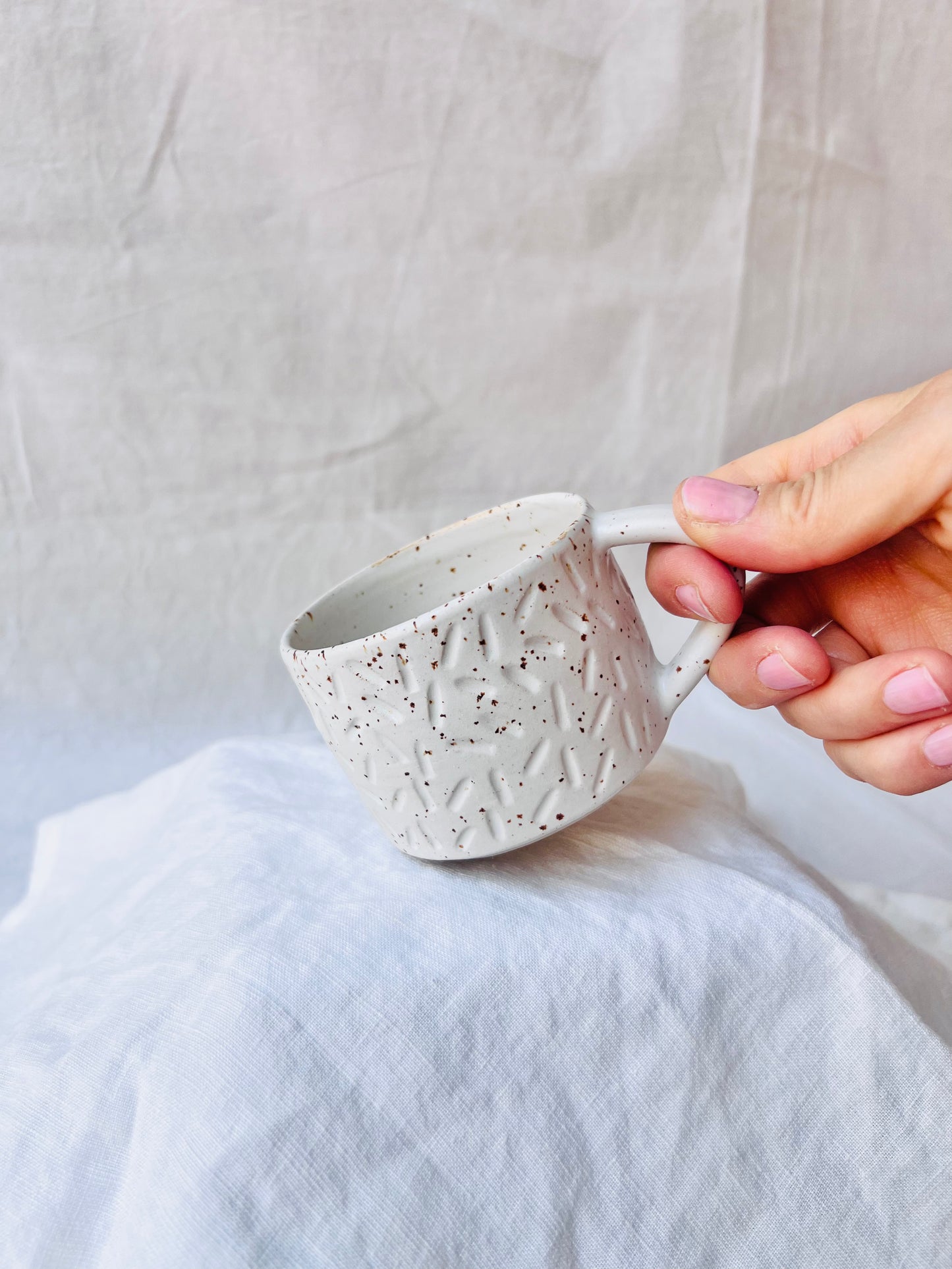 Cappuccino-Tasse "Dancing Drops"